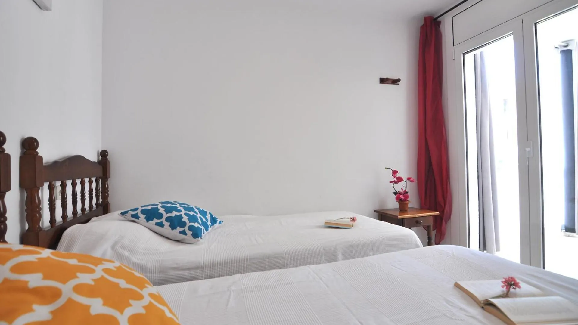 Rnet - La Solana 1-16 Apartment Roses